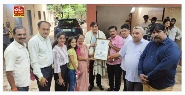 वर्ल्ड वाइड ह्युमन राइट्स ए.फ. व राष्ट्रीय शिवस्वराज्य सेना यांच्या संयुक्त विद्यमाने सिने क्षेत्रातील ज्येष्ठ अभिनेते श्री.अशोक सराफ यांचा सत्कार