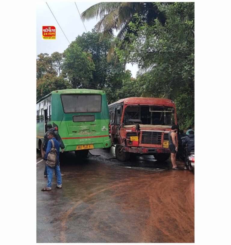 रत्नागिरी तालुक्यातील काळबादेवी येथे दोन एस टी बस ची समोरासमोर टक्कर झाल्याने मोठा अपघात झाला आहे.
